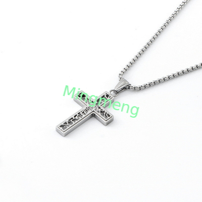 Nouveau collier en croix creuse pour homme, accessoires à la mode, simples et exquis en gros