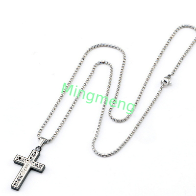Nouveau collier en croix creuse pour homme, accessoires à la mode, simples et exquis en gros
