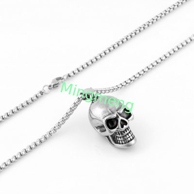 Collier en titane de crâne avec collier en titane de crâne en acier inoxydable pour homme de style européen et américain
