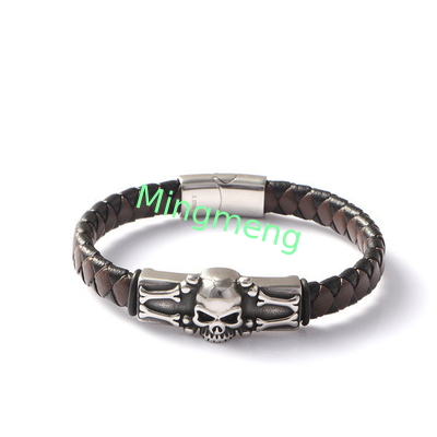 Crâne de squelette Brun Noir cuir Personnalité créative Casting en acier inoxydable Bracelet en cuir à la mode Crâne punk européen et américain Mode accessoires de vêtements à la mode