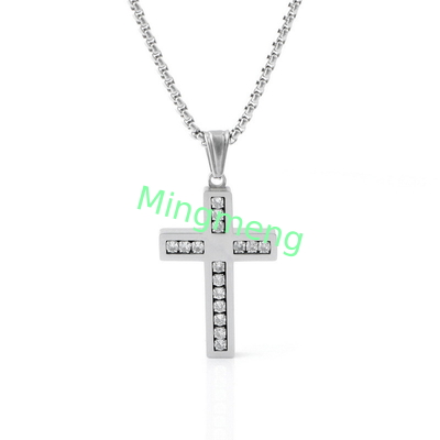 Collier de croix en diamant de haute qualité, de luxe léger, long collier pour homme.