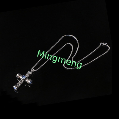 Explosif rétro en acier inoxydable coulé croix zircon punk tendance nouveau pendentif