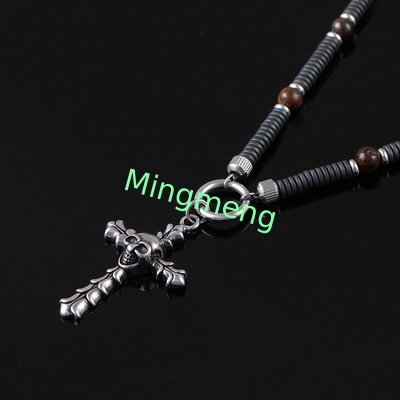 Pendentif en acier inoxydable crâne croix, européen et américain transfrontalier collant de tendance petit ami collier étiquette