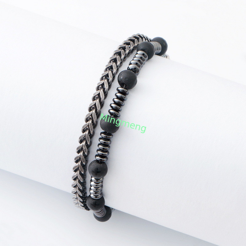 Un bracelet en acier inoxydable pour hommes pour un usage quotidien confortable et un style sans effort